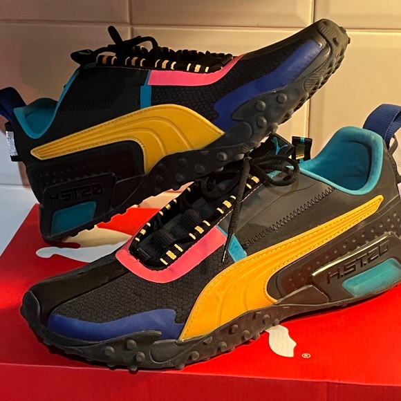 Mens pumas - Picture 1 of 2